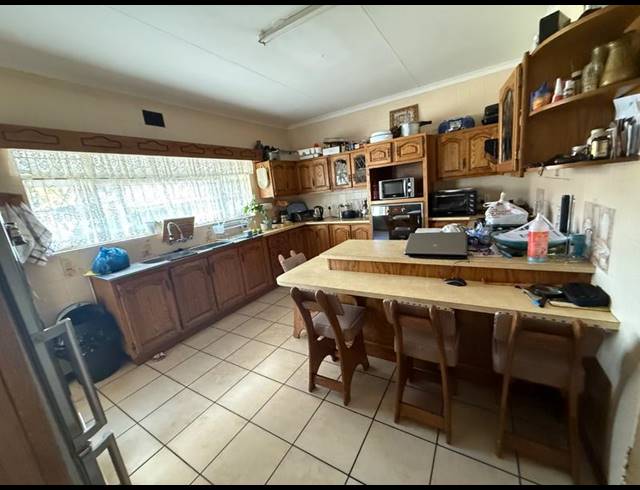 4 BEDROOM HOUSE FOR SALE IN DUNCANVILLE